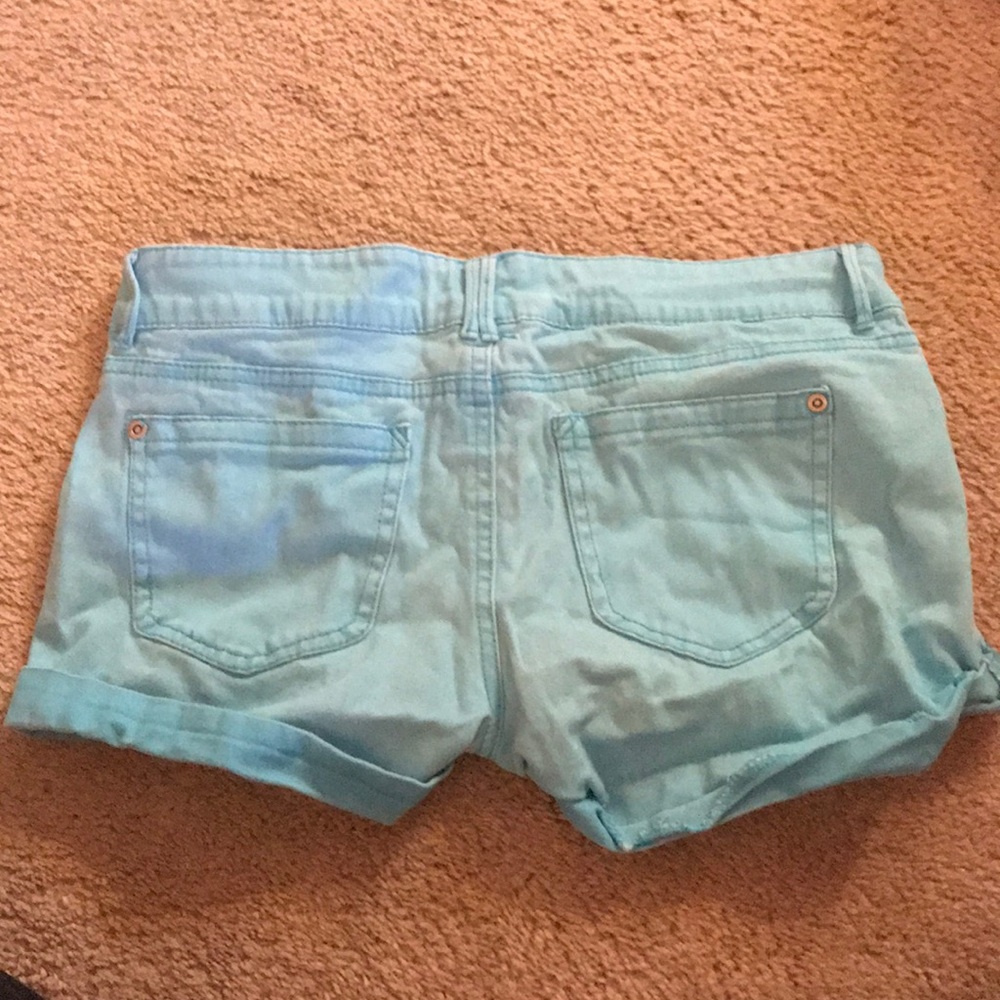 Shorts - Picture 2 of 2